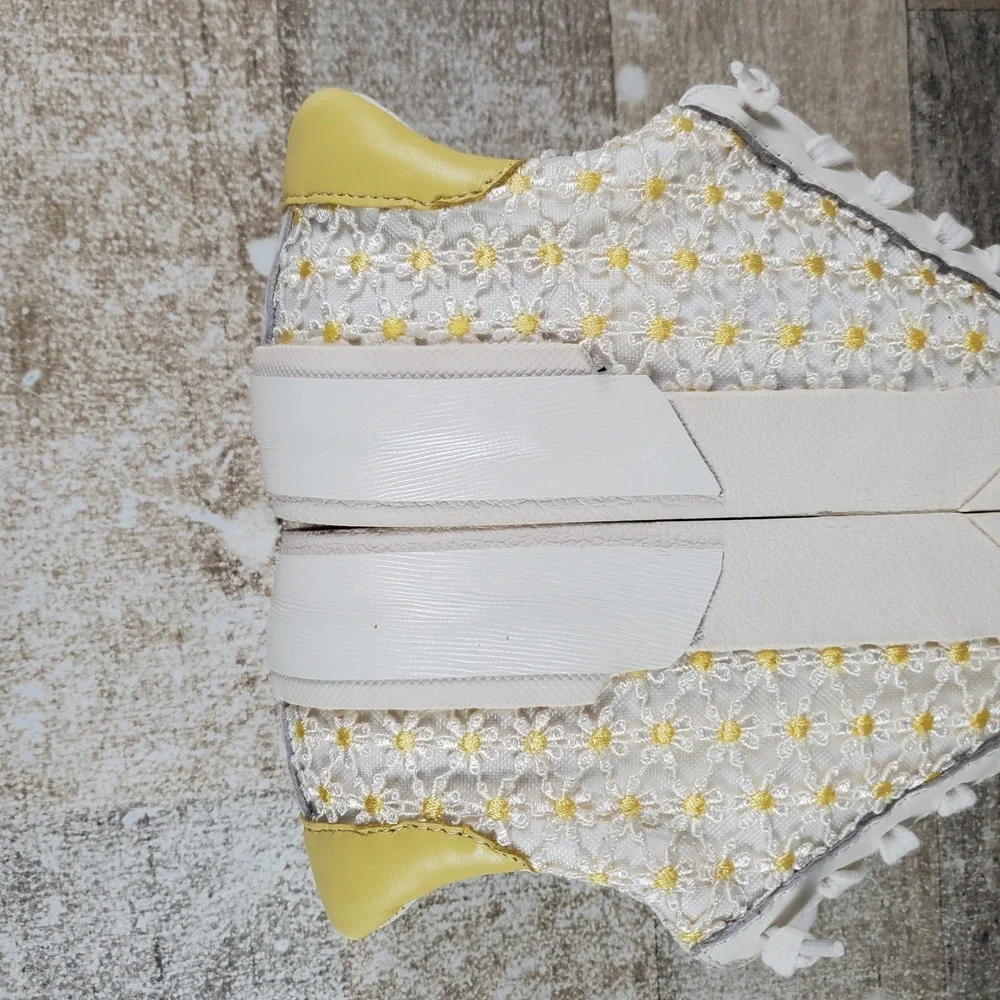 Dolce Vita new without